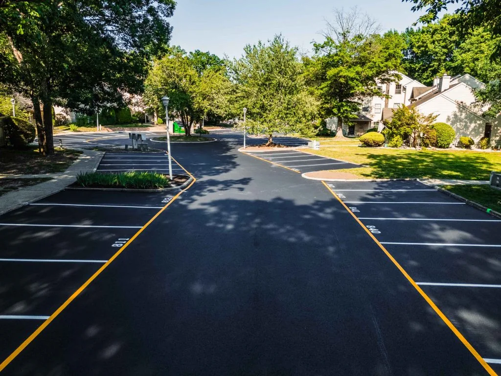 fresh commercial asphalt sealcoating on parking lot in new jersey