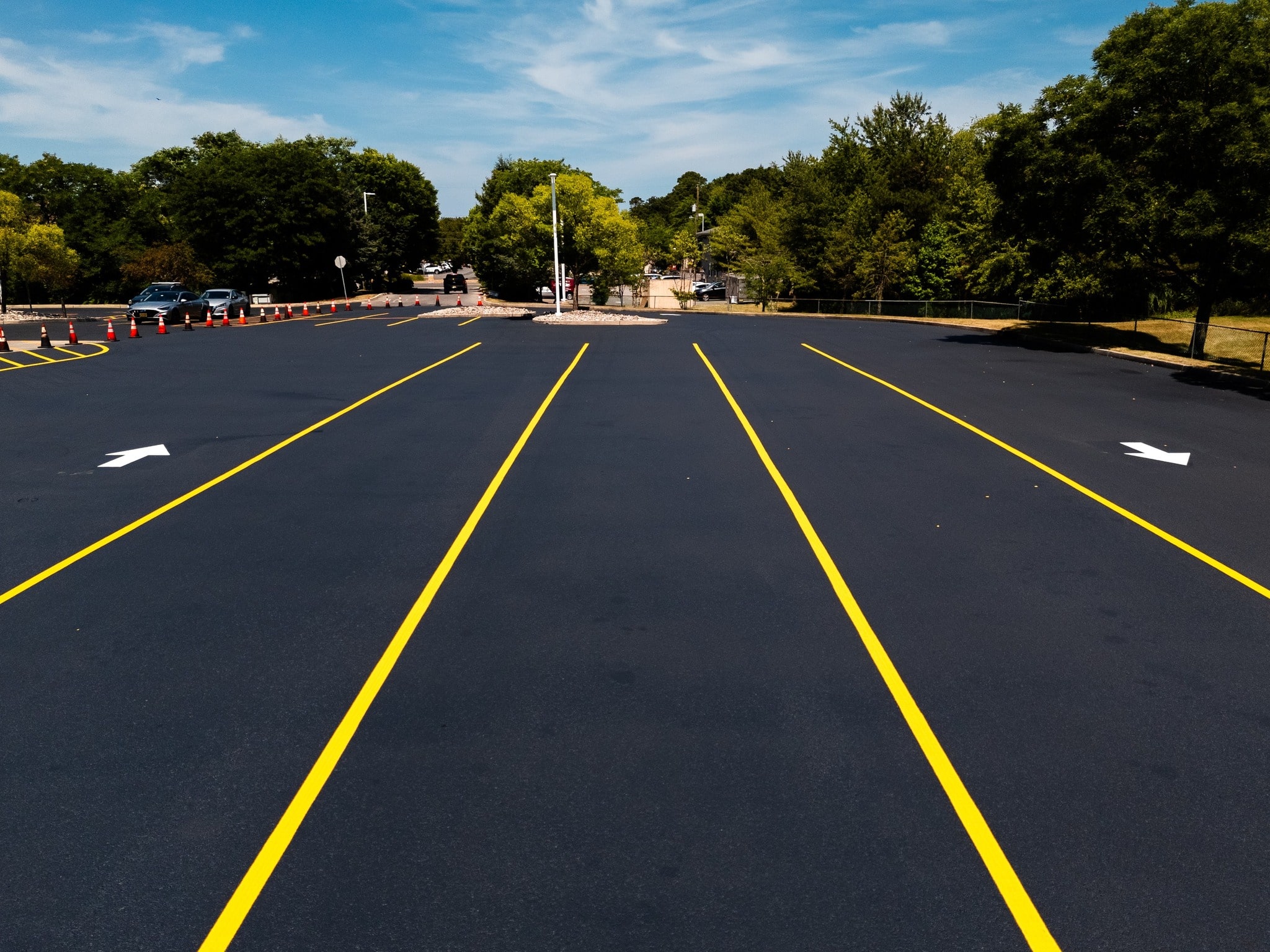 fresh asphalt sealcoating and parking lot line striping in toms river