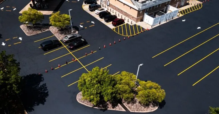 fresh asphalt sealcoating and parking lot striping in new jersey