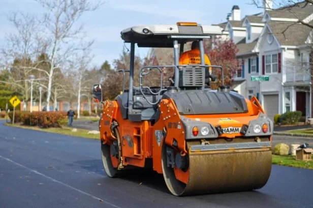 Eosso Brothers Paving Employees